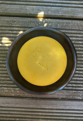 Black Ceramic soap dish with legs - MARUSHA