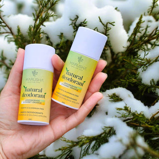 Dabīgs dezodorants jutīgai ādai uz balta sniegta