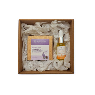 Dāvanu komplekti un kosmētikas komplekti sievietei un mammai ar dabīgām lavandas ziepēm un sejas serumu