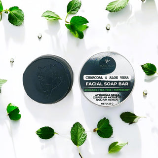 Sejas ziepes mazgāšanai taukainai ādai un pret pumpām un pinnēm ar piparmētru lapiņām